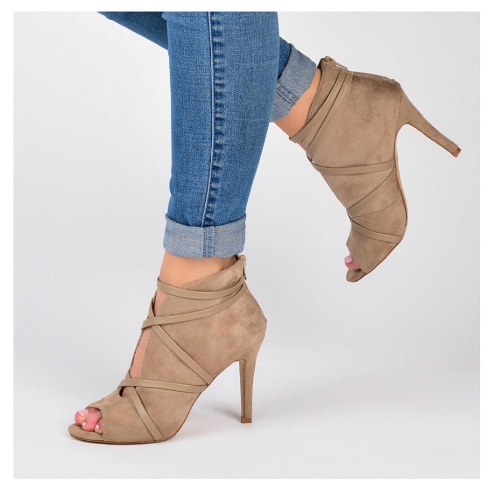 Never been worn Samara bootie